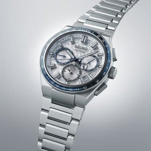 SEIKO ASTRON SSH135J